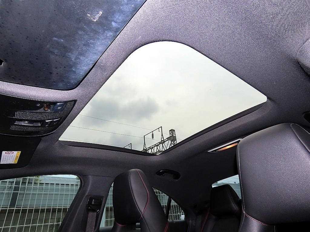 Mercedes Benz CLA Class 2018 Blanco - Importación desde Corea - HF Imports Iquique - Foto 19