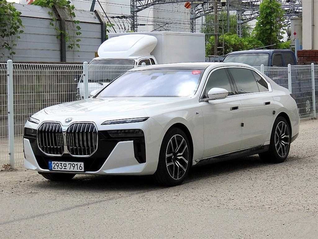 BMW 7 Series - Vista 2