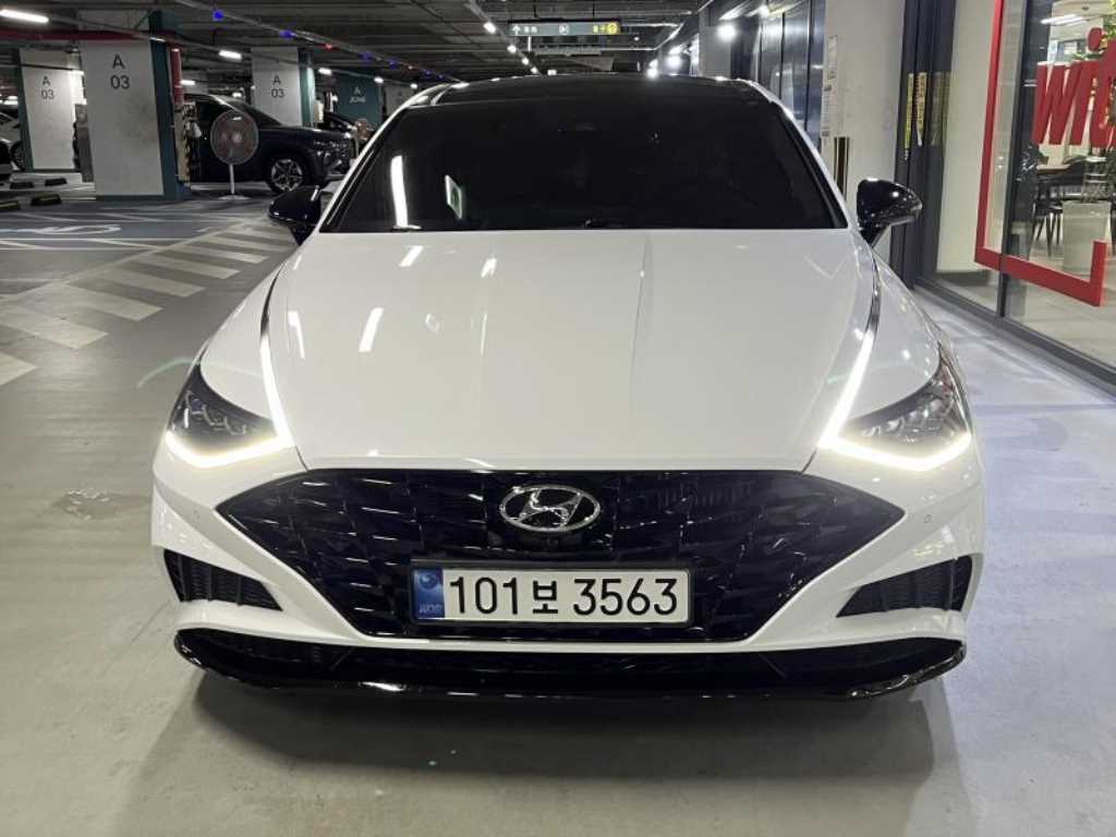 HYUNDAI Sonata - Vista 3