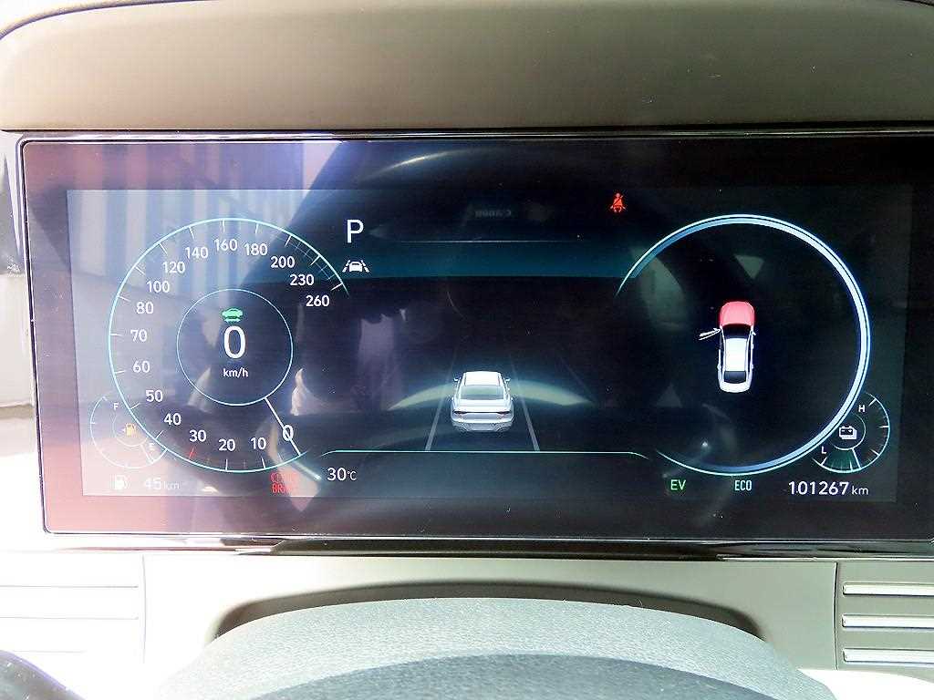 HYUNDAI Grandeur - Vista 9