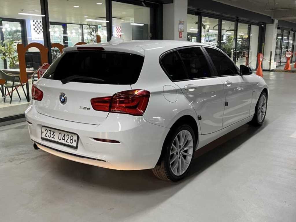 BMW 1 series - Vista 4