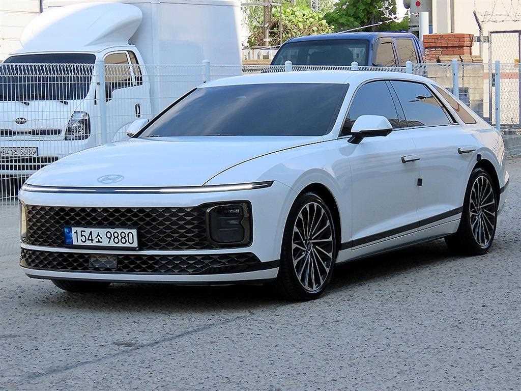 HYUNDAI Grandeur - Vista 2
