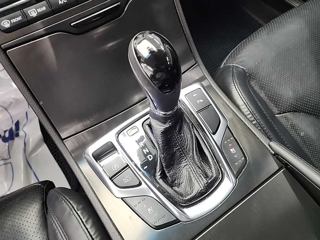 HYUNDAI Grandeur - Vista 8