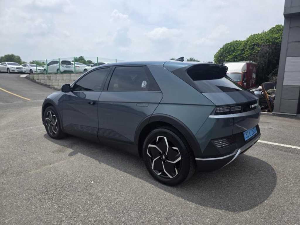 HYUNDAI Ioniq 5 - Vista 6