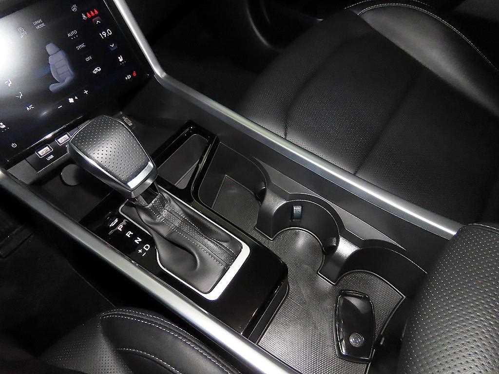Ssangyong Torres - Vista 12