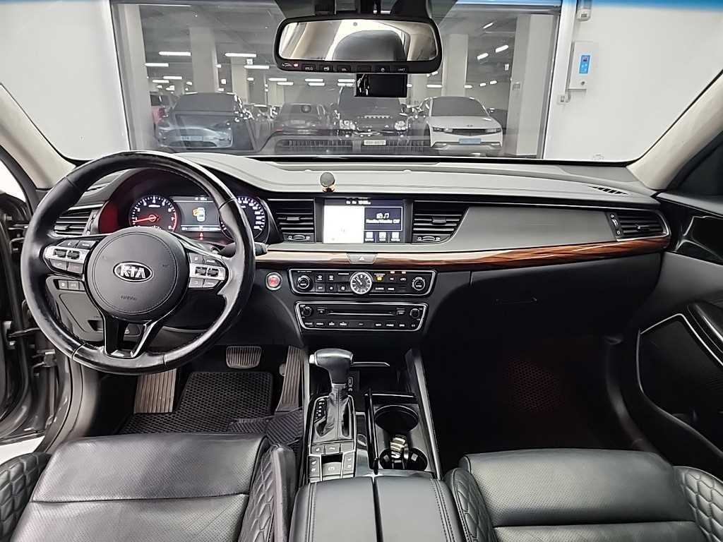 KIA K7 - Vista 7
