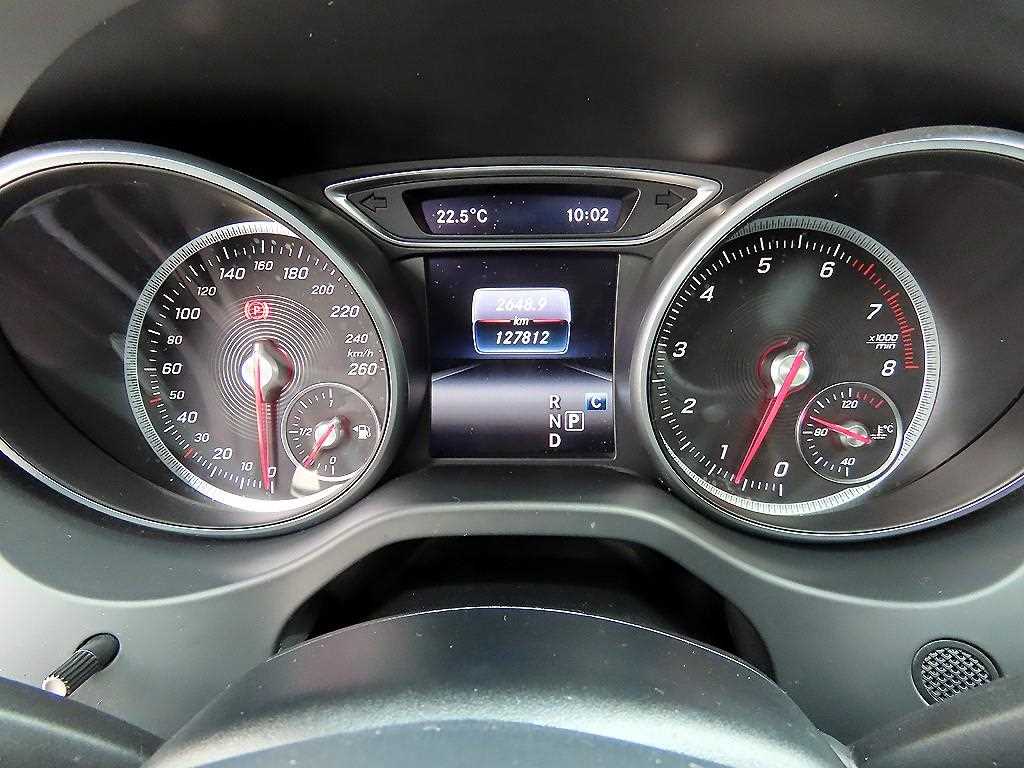 Mercedes Benz CLA Class - Vista 10