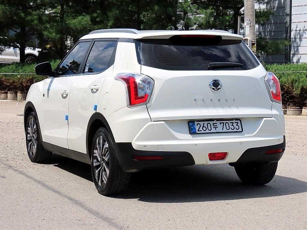 Ssangyong Tivoli - Vista 3