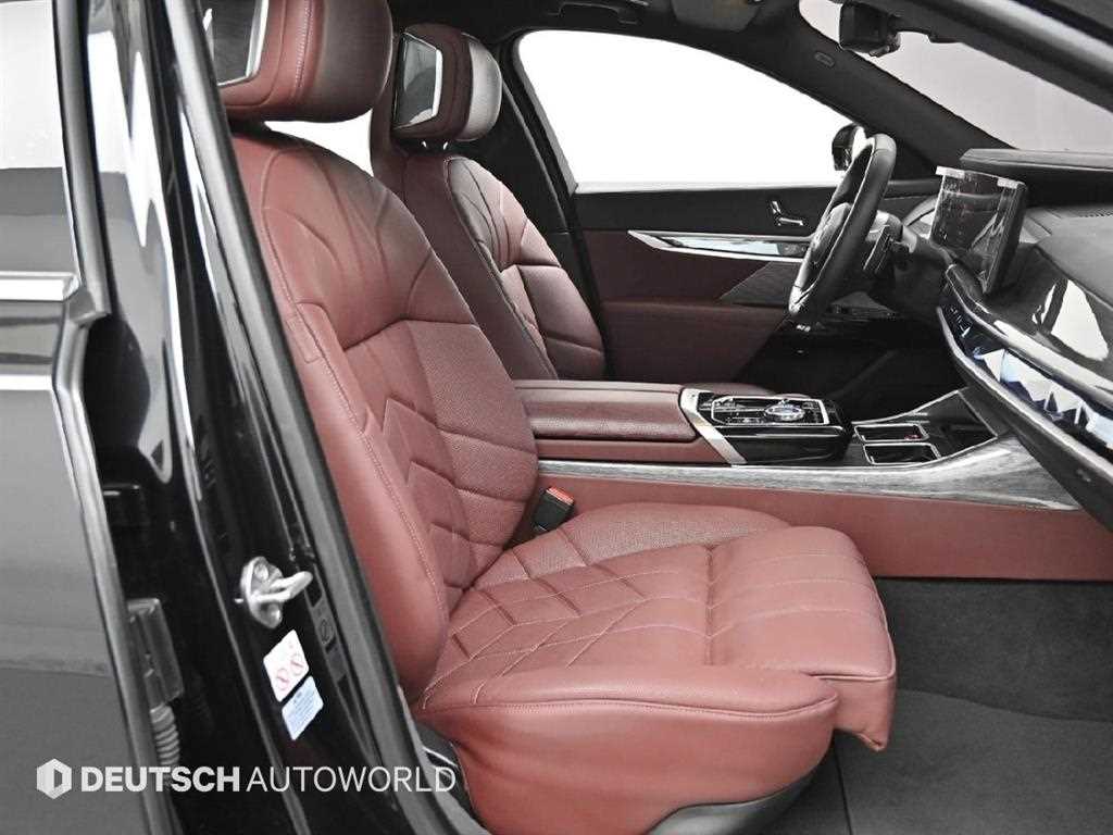 BMW 7 Series - Vista 10