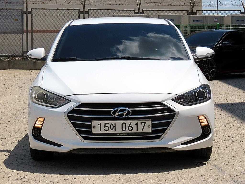 HYUNDAI Avante 2016 Blanco - Importación desde Corea - HF Imports Iquique - Foto 1