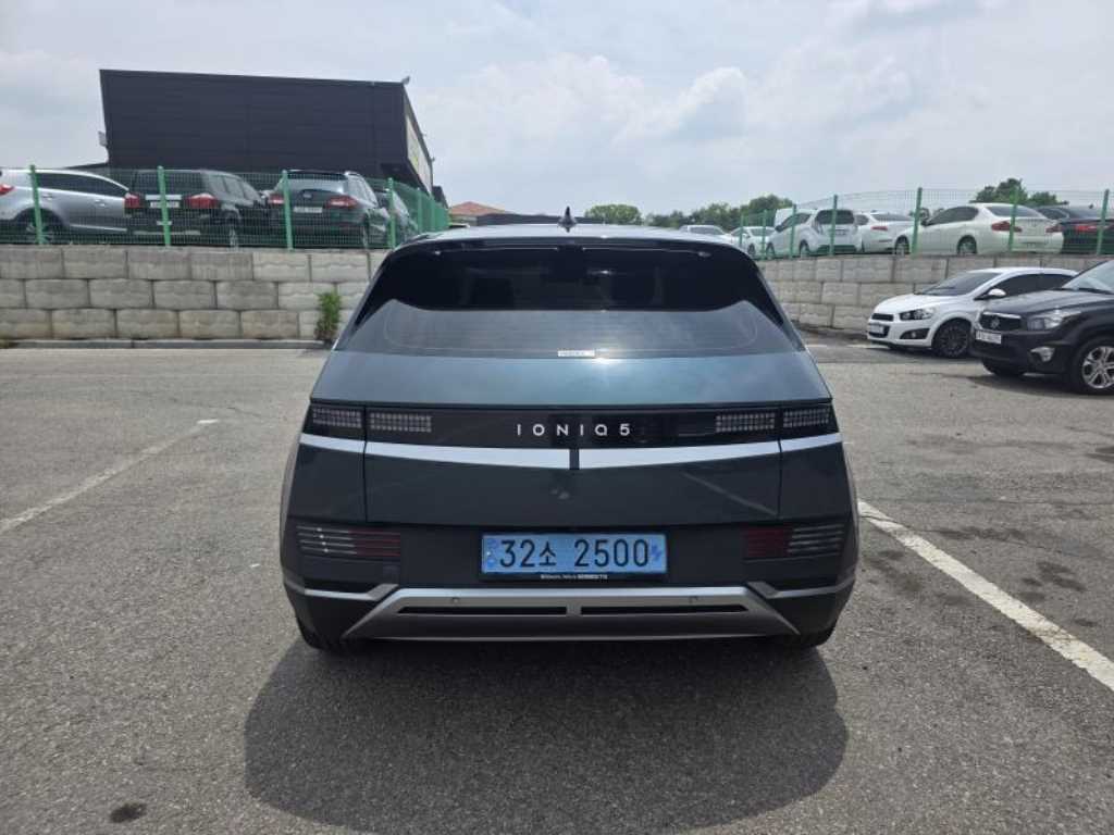 HYUNDAI Ioniq 5 - Vista 5