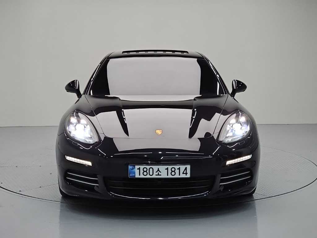 Porsche Panamera - Vista 2