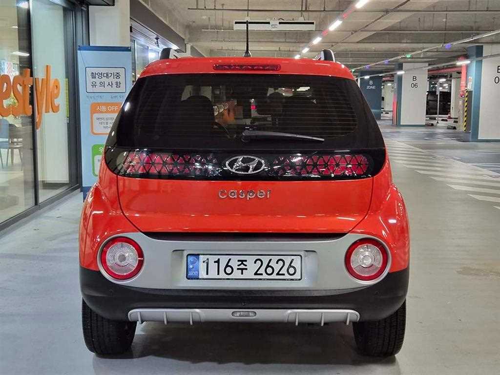 HYUNDAI Casper - Vista 5