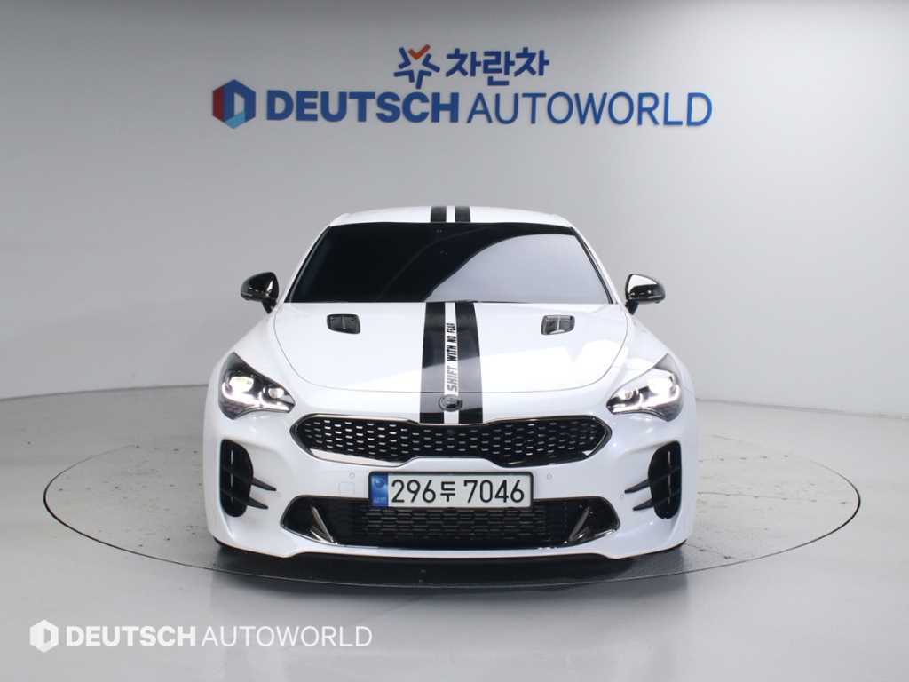 KIA Stinger - Vista 3