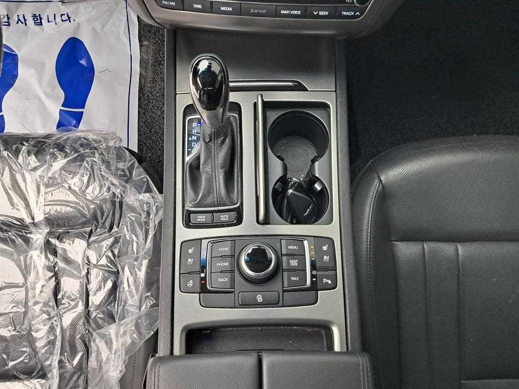 HYUNDAI Genesis 2015 Blanco - Importación desde Corea - HF Imports Iquique - Foto 13