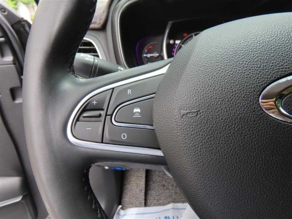 SAMSUNG QM6 - Vista 11