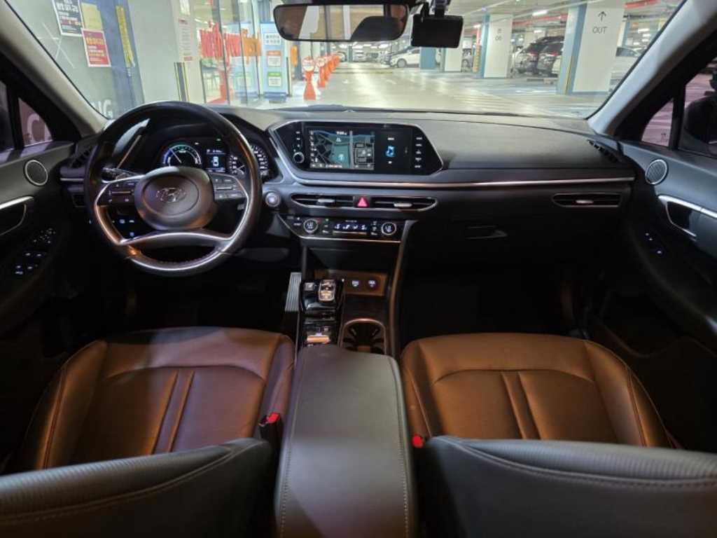 HYUNDAI Sonata - Vista 9