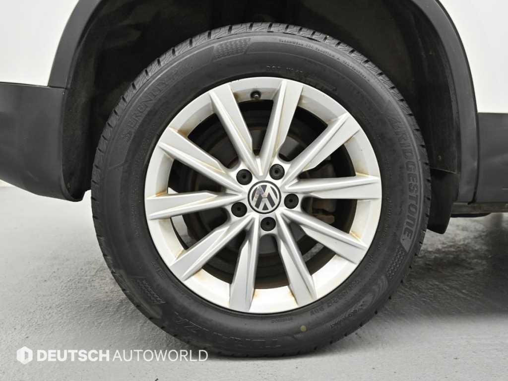Volkswagen Tiguan - Vista 5