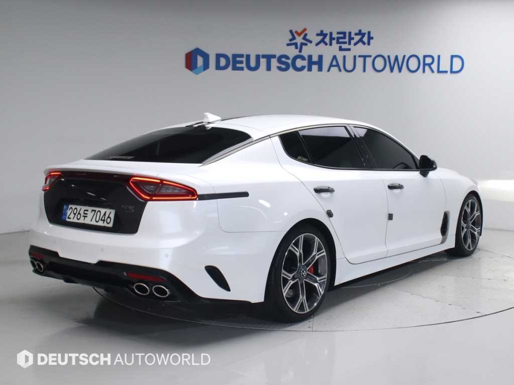 KIA Stinger - Vista 2