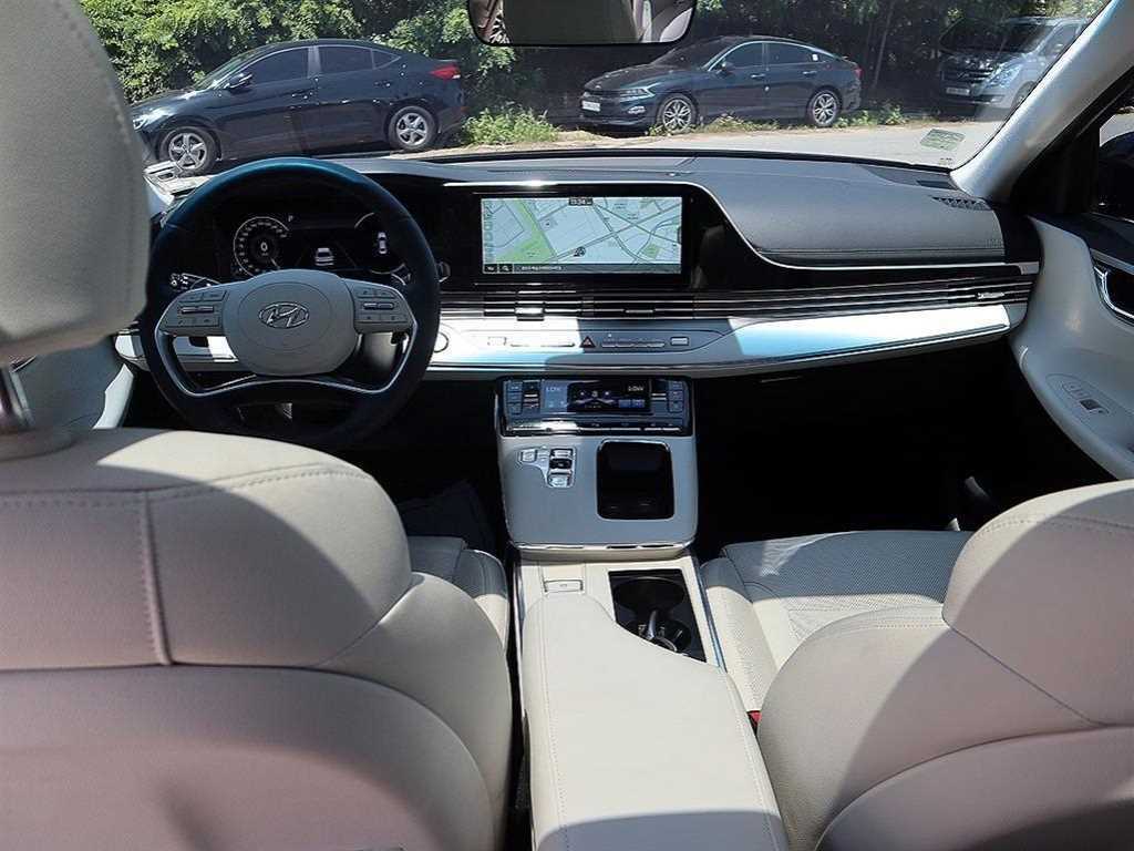 HYUNDAI Grandeur - Vista 5