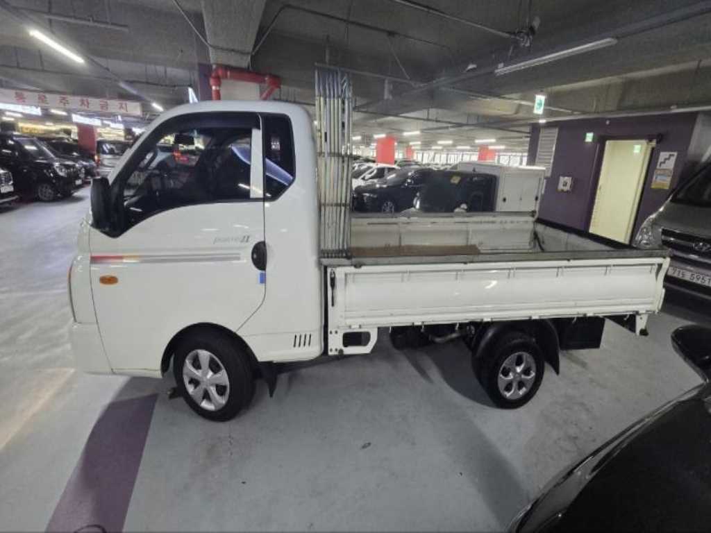 Small Truck Cargo (small) - Vista 3