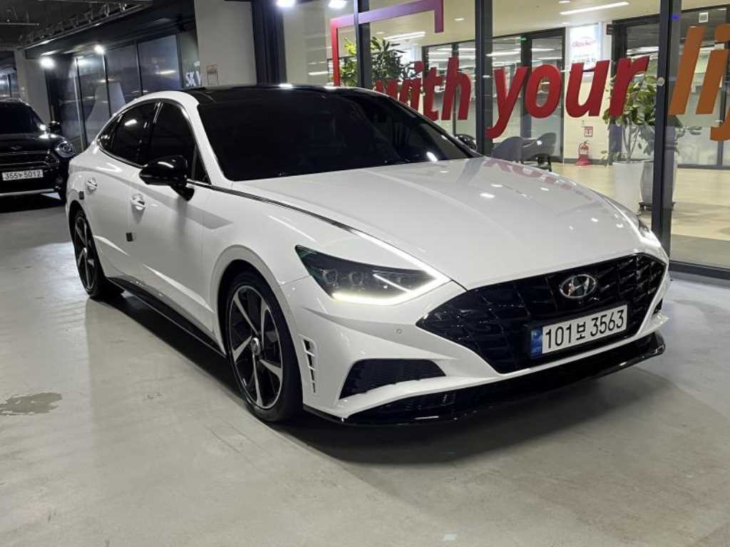 HYUNDAI Sonata - Vista 2