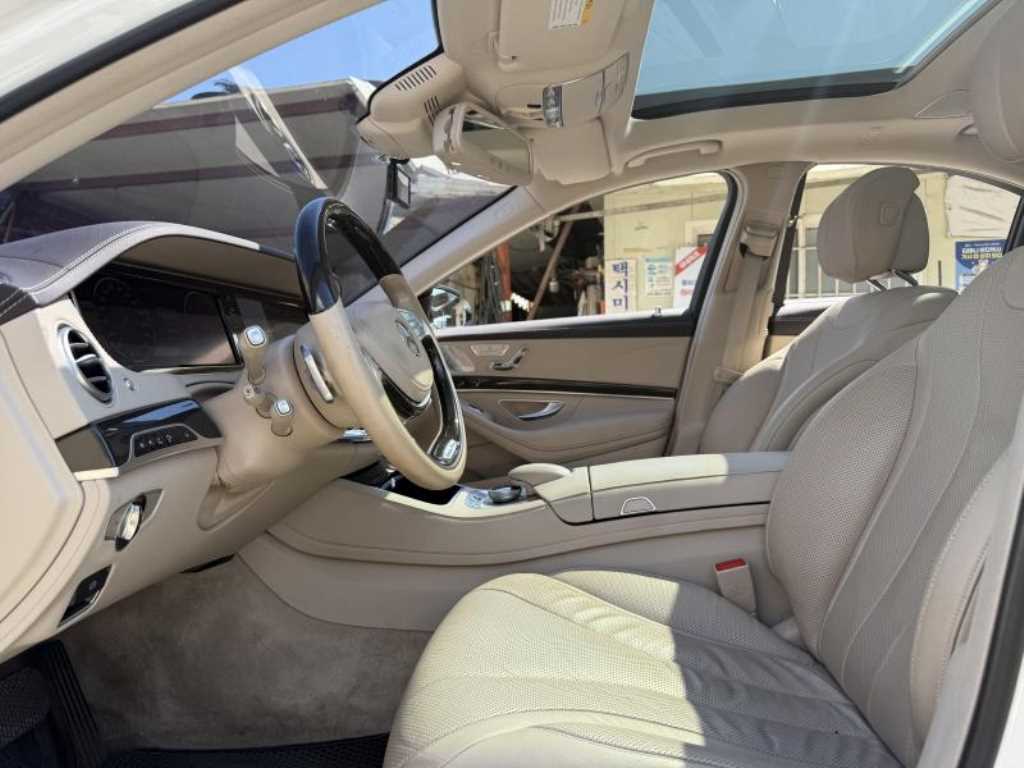 Mercedes Benz S Class - Vista 9