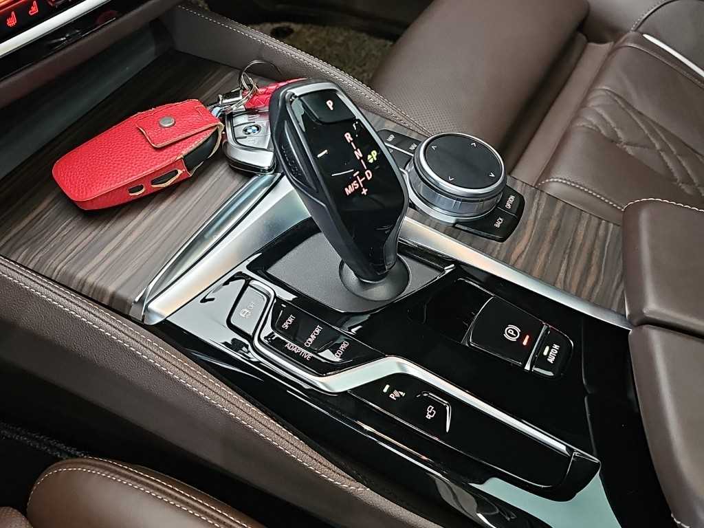 BMW 5 Series - Vista 8