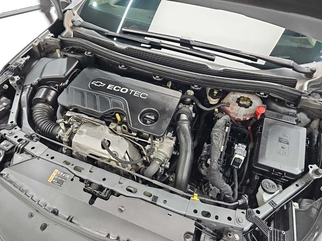 Chevrolet Cruise - Vista 5