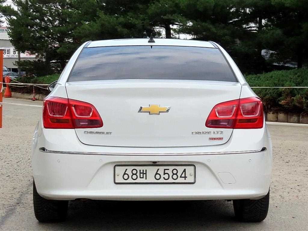 Chevrolet Cruise - Vista 4