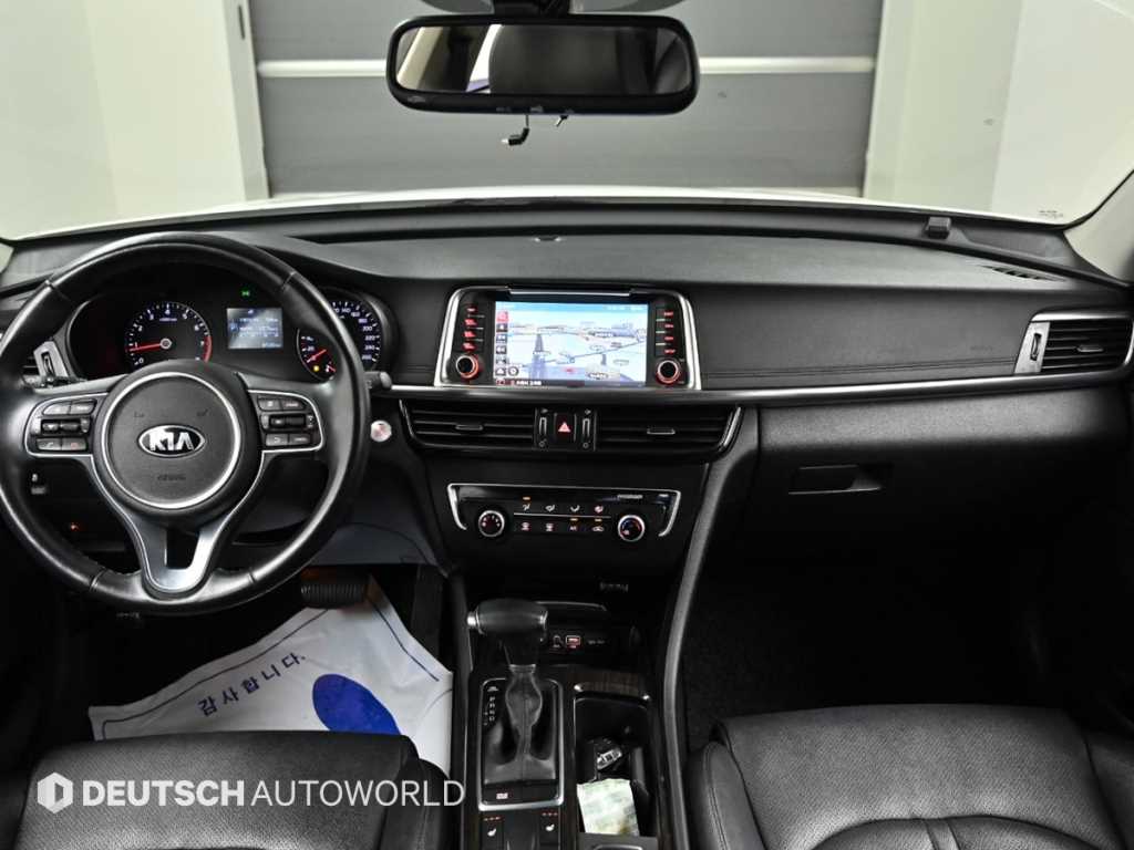 KIA K5 - Vista 3