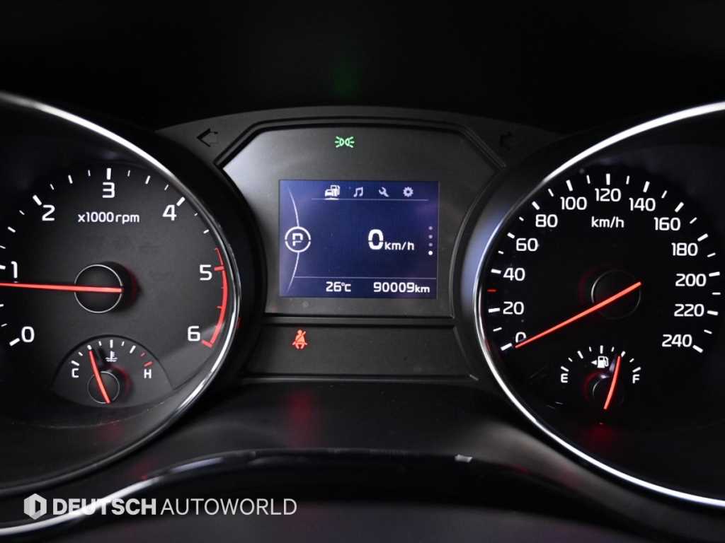 KIA Carnival - Vista 8