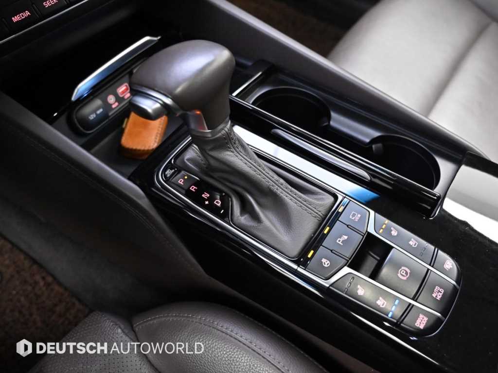 KIA K7 - Vista 9
