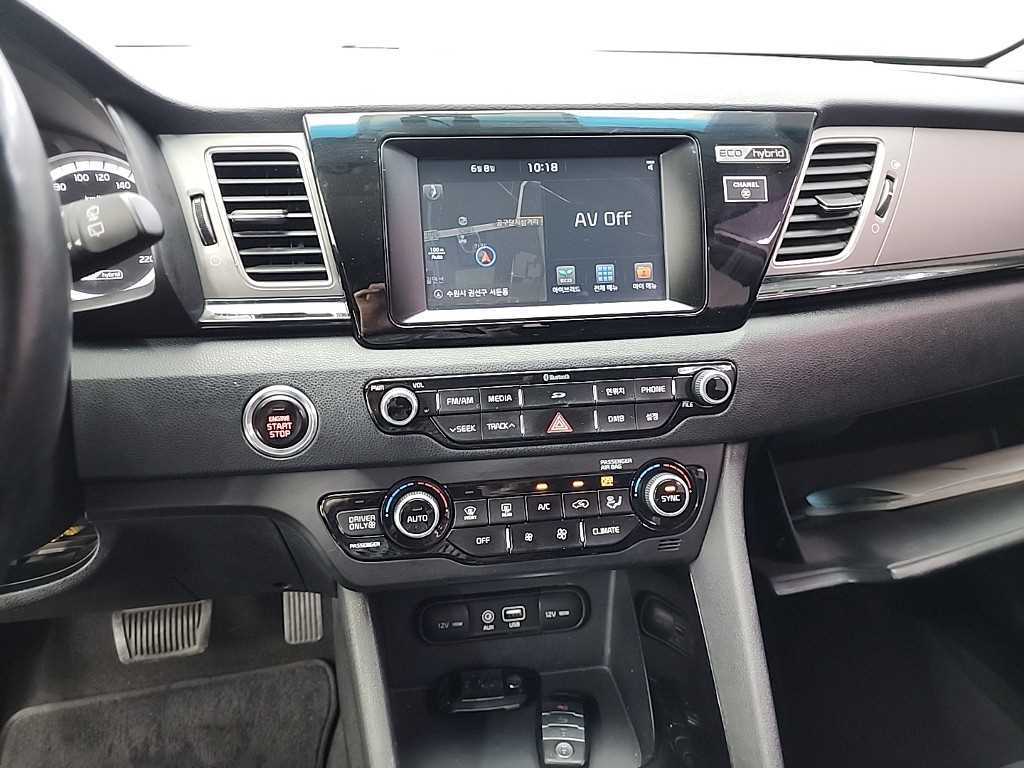 KIA Niro - Vista 10