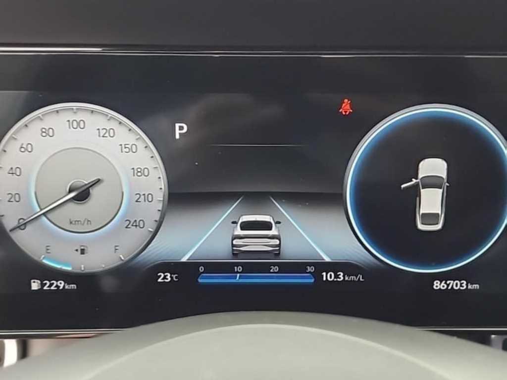 HYUNDAI Avante - Vista 8