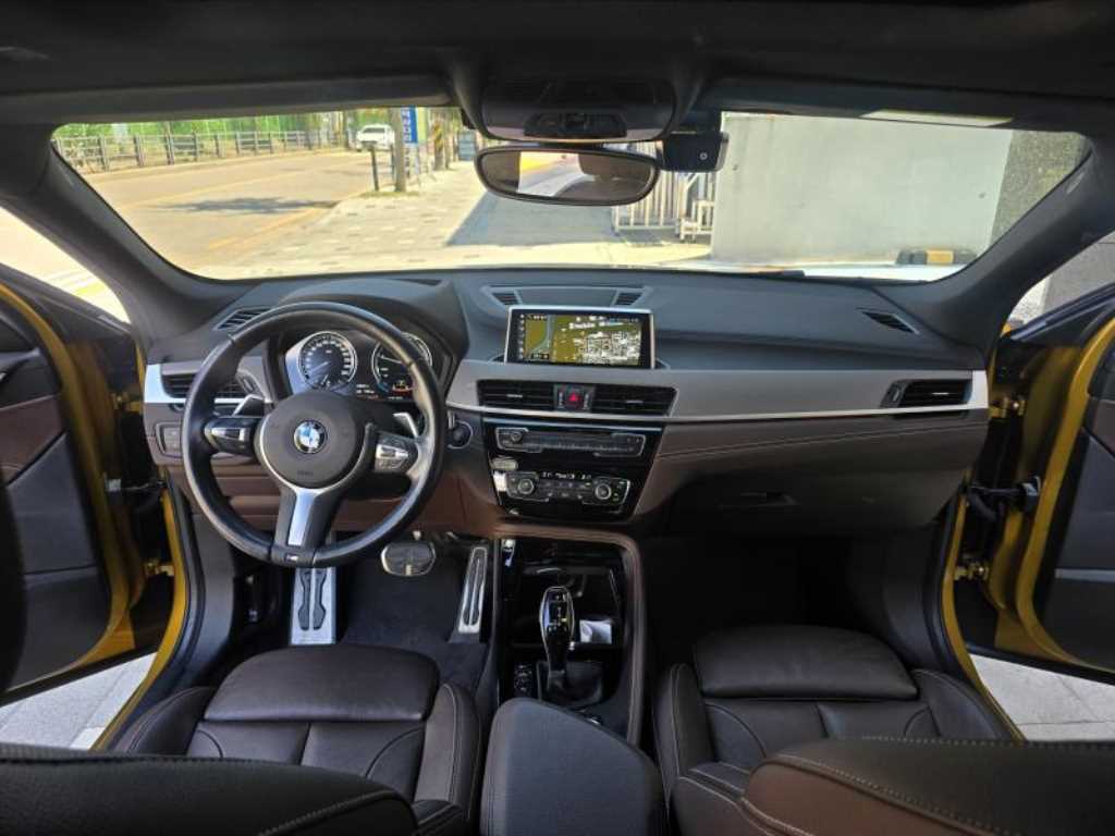 BMW X2 - Vista 9
