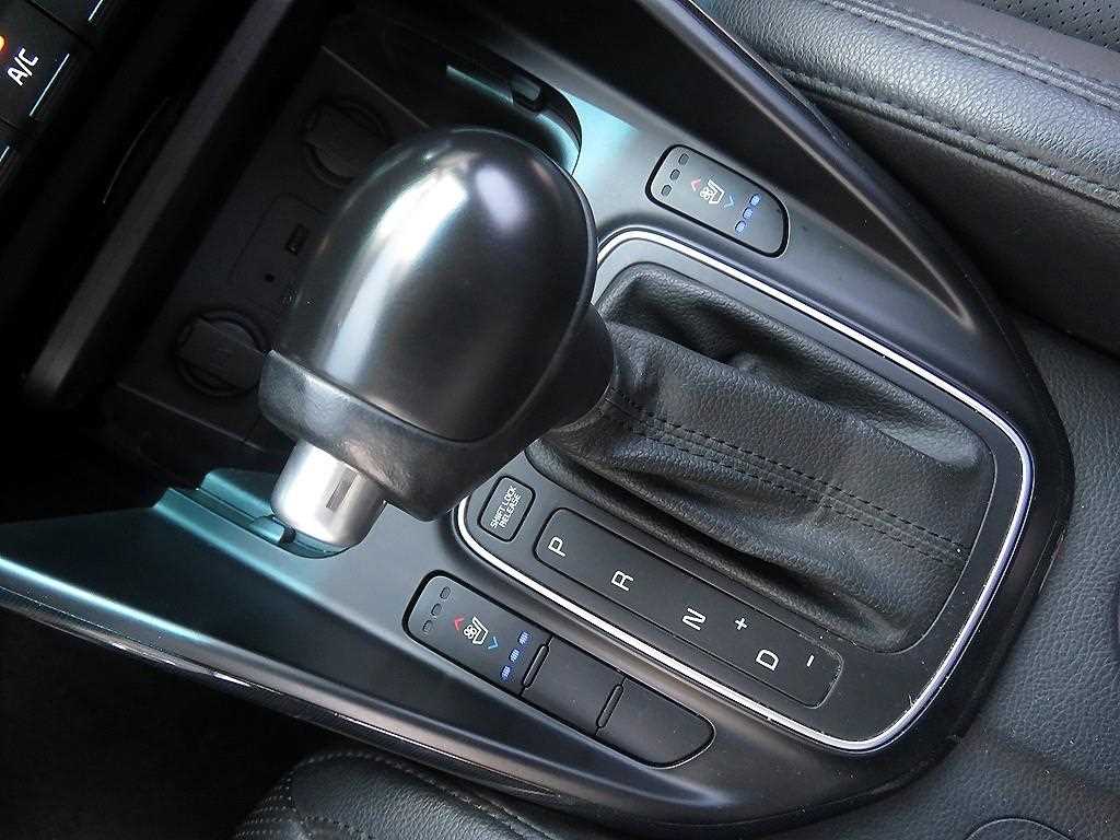 KIA Carens 2014 Gris - Importación desde Corea - HF Imports Iquique - Foto 14