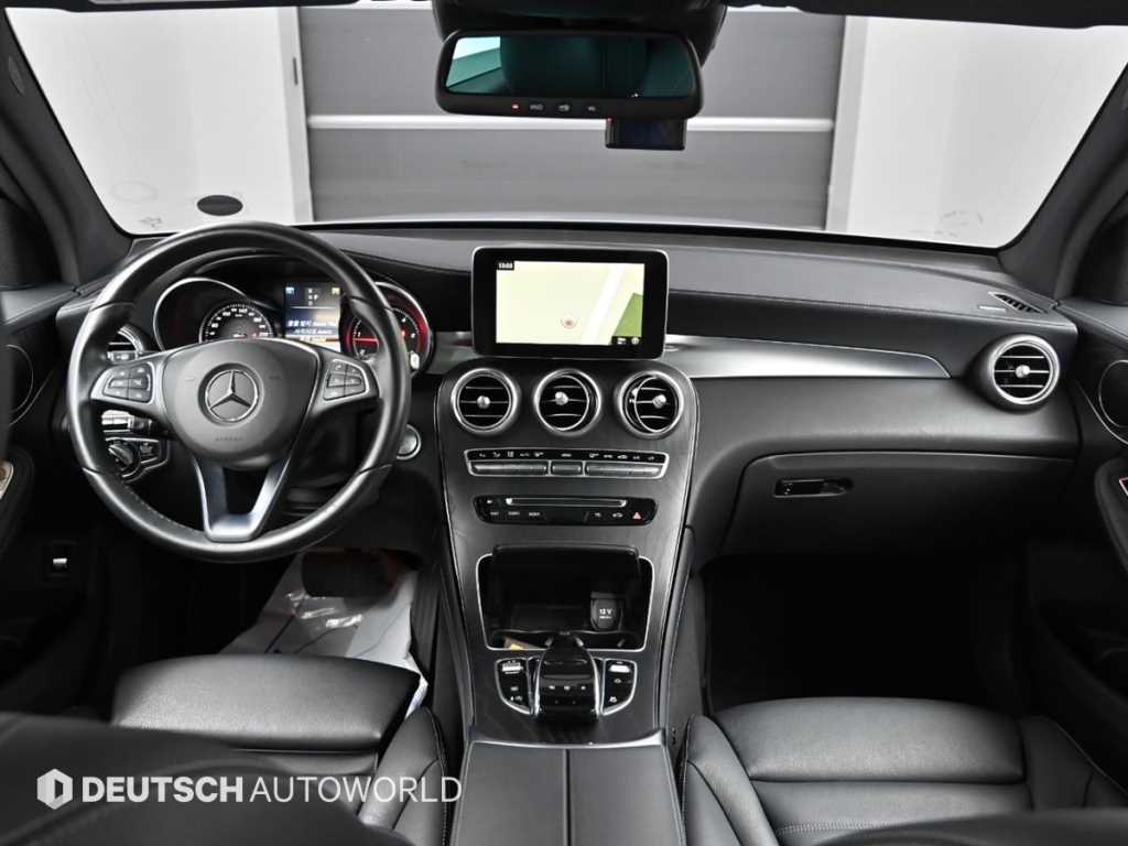Mercedes Benz GLC Class - Vista 7