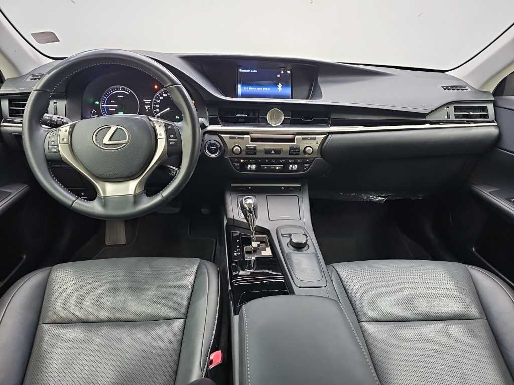 Lexus ES - Vista 7