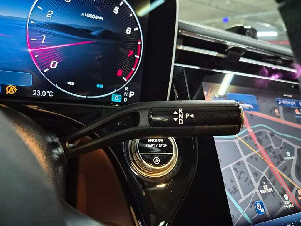 Mercedes Benz E class - Vista 11