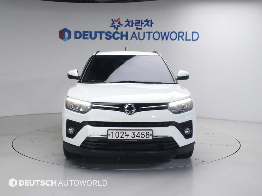 Ssangyong Tivoli - Vista 3