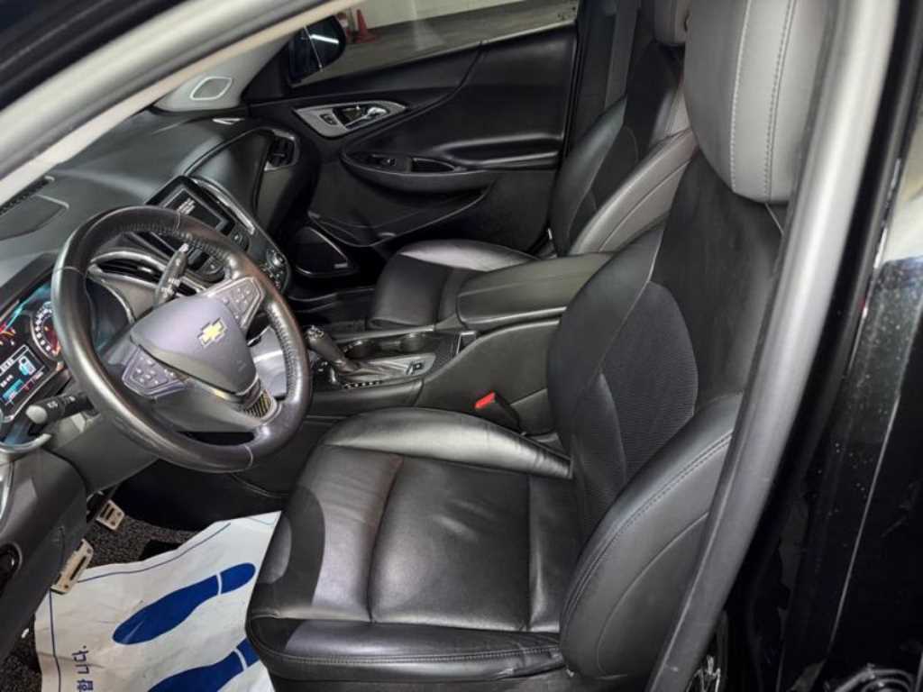 Chevrolet Malibu - Vista 6