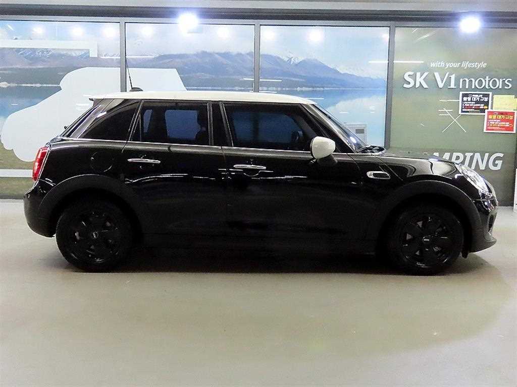 Mini Cooper - Vista 3