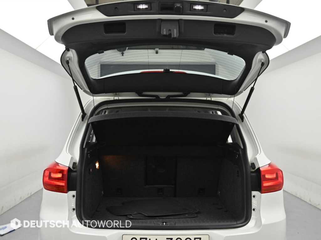 Volkswagen Tiguan 2015 Blanco - Importación desde Corea - HF Imports Iquique - Foto 19