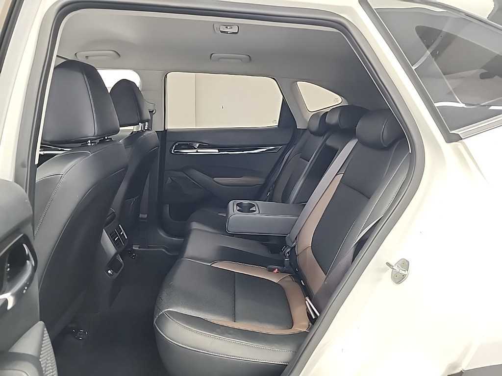 KIA Seltos - Vista 12