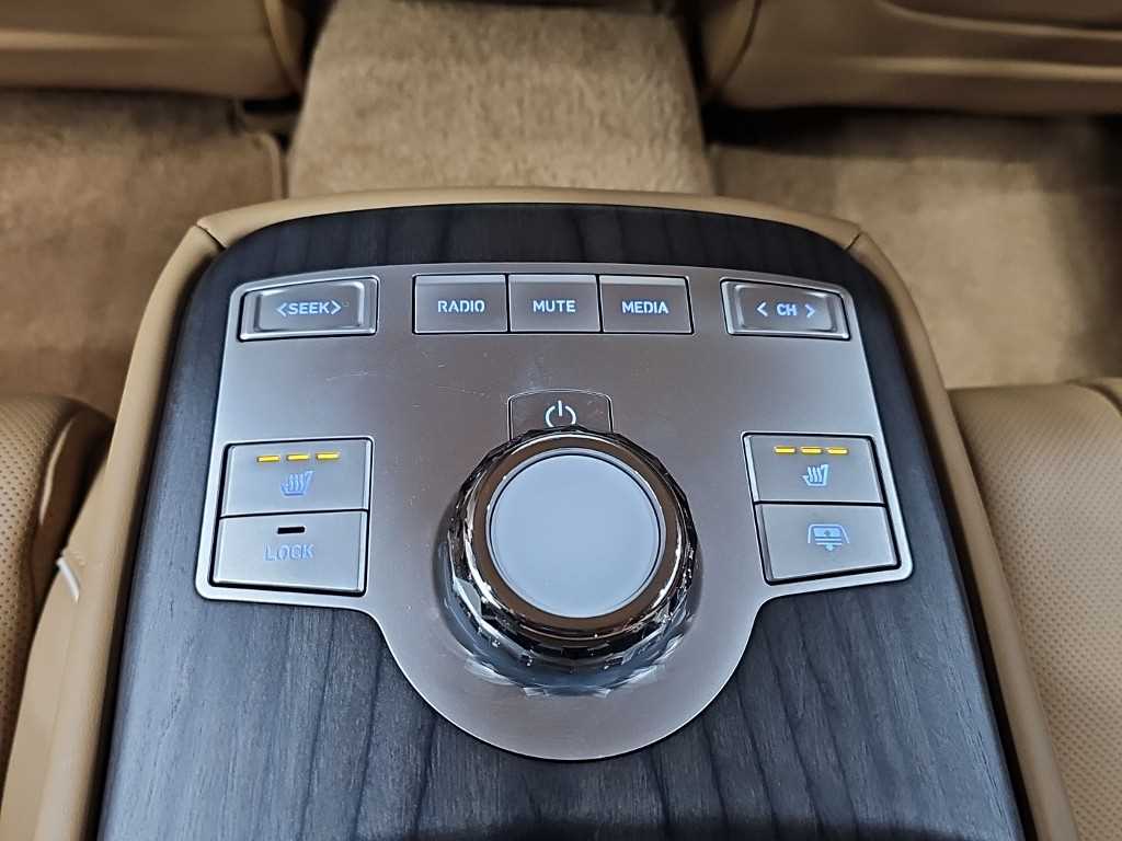 Genesis G80 2025 Negro - Importación desde Corea - HF Imports Iquique - Foto 13