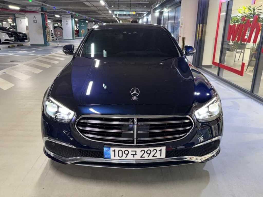 Mercedes Benz E class 2022 Azul - Importación desde Corea - HF Imports Iquique - Foto 1