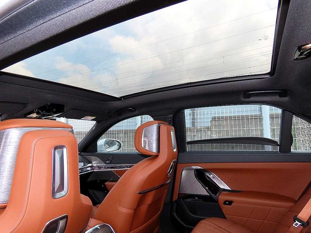 BMW 7 Series 2024 - Importación desde Corea - HF Imports Iquique - Foto 16