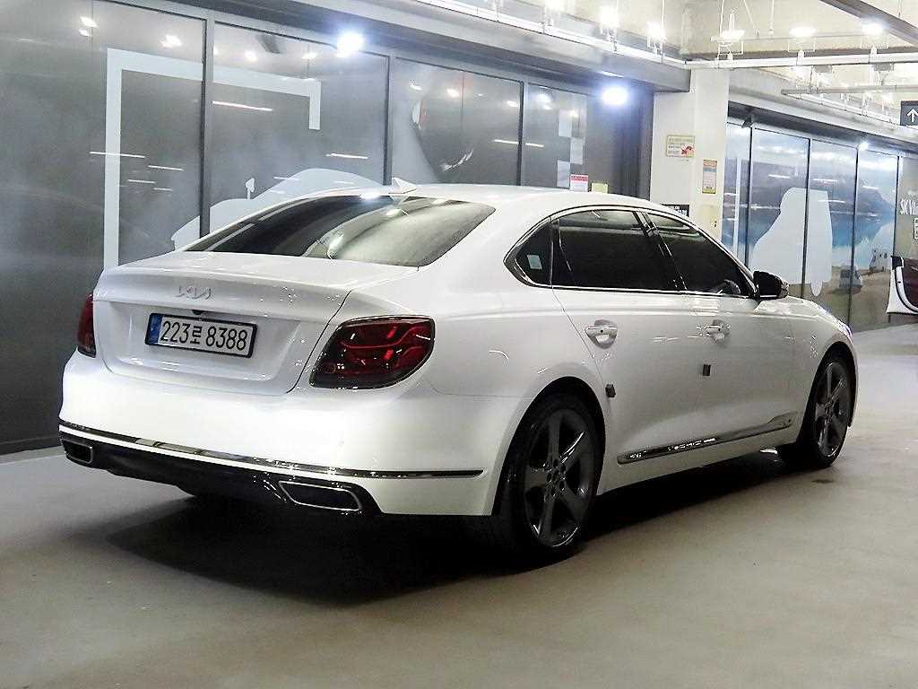 KIA K9 - Vista 5