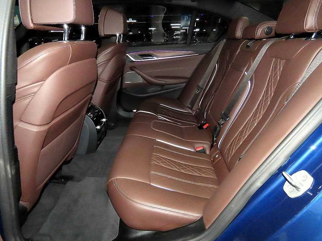 BMW 5 Series - Vista 7
